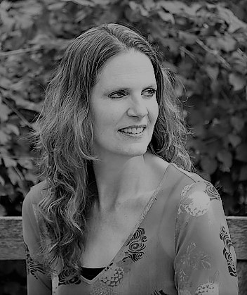 Elizabeth Brown Author Medium Resolution Black and White Headshot